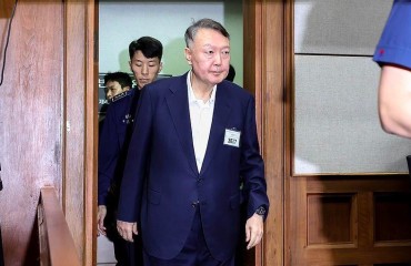 韩国特检组以伪证罪追加起诉前总统尹锡悦