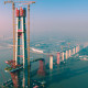世界最长跨海铁路大桥建设取得重大进展，杭州湾跨海铁路大桥首座主塔封顶