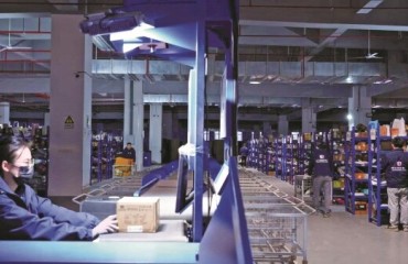 宁波跨境包裹快马加鞭“飞”全球