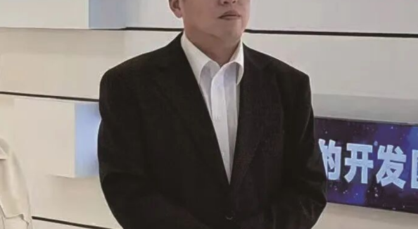 向兩會(huì)報(bào)告｜南通開(kāi)發(fā)區(qū)：經(jīng)濟(jì)向前、民生向暖，奏響高質(zhì)量發(fā)展強(qiáng)音