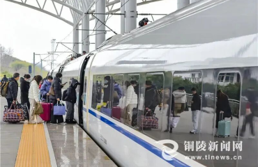 春运大幕开启 服务平安出行