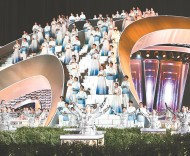 “掌声响起来，我心更明白”