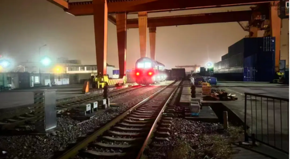 馬年首班，發(fā)車！