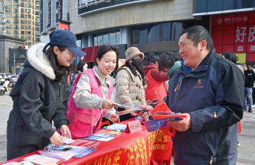 铜官区：法治宣传进基层 党建引领暖民心