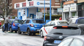 供應(yīng)受阻持續(xù) 油價(jià)大漲美股重挫