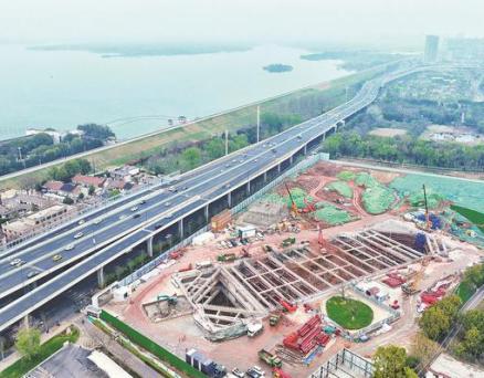 水下“抄近道”