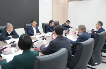 普陀区领导调研区机管局和区医保局