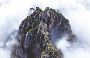 天都峰今起恢复对外开放