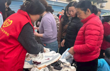 湾沚区：多肉种植点亮童趣 精准服务温暖民心