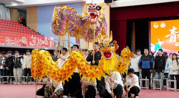 黃職院大學生藝術團展演暨校園文化藝術節(jié)啟幕