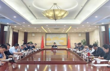 经开区召开服务业项目招引工作推进会