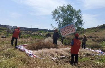 文峰社区：网格聚力 志愿巡查 抓实秸秆禁烧工作
