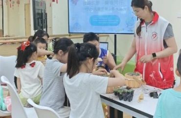 江浦街道开展“童趣筑梦  青春同行” 六一儿童节青少年关爱活动
