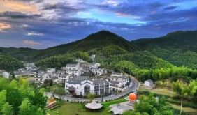 黄山免票，铁搭子灵山也坐不住了！酒酿免费吃，门票免费玩！