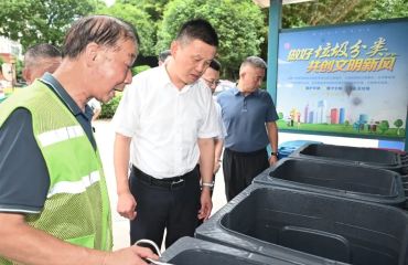 程志华调研生活垃圾分类提质增效工作 - 铜官区人民政府