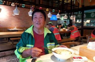 扬州多维发力关爱环卫工人 织密民生保障“幸福网”