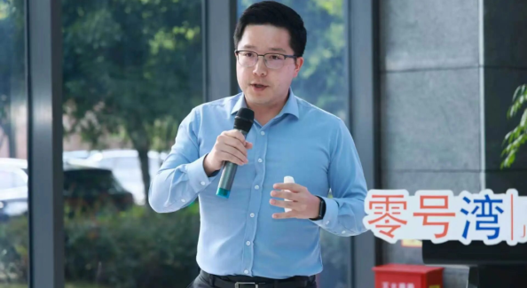 走进国际课堂，共话侨青创新创业实践