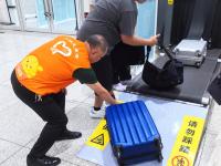 南通市退役军人志愿服务队开展“暖心护航·平安出行”志愿活动