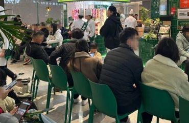 从开业爆满到日常满座！江浦的费大厨太火了~