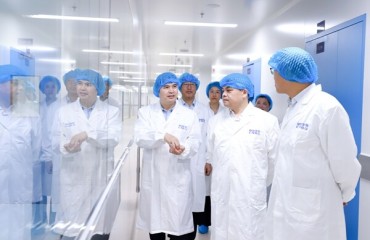 上海市药品监管局党组书记、局长崔浩局长带队调研上海生物制品研究所有限责任公司