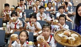 纪念中国工农红军长征胜利90周年 | 徽州区南山小学：餐风宿草忆长征&nbsp;知苦思甜守初心