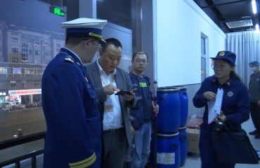 泰兴市消防救援局开展消防安全集中夜查行动