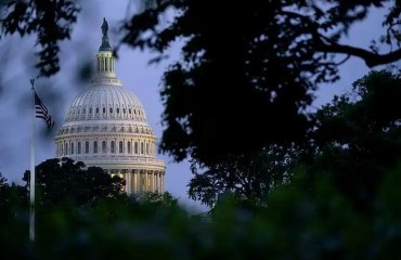 克林顿夫妇拒绝就爱泼斯坦案调查作证