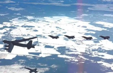 美军机沿伊朗边界飞行 伊朗寻求外交支持