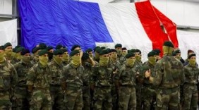 马克龙：首批法国士兵已抵达格陵兰岛