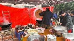 乡村振兴的故事，流量焦虑之下别太指望年猪