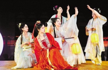 入“宫”，夜赏宋韵风雅