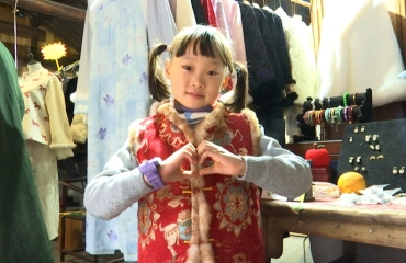 “马”到成功！马元素“新中式”年装走俏