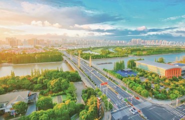 从城企“双向奔赴”看“加仓信心”