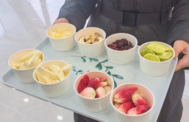 盐城滨海：一颗草莓的“瘦身”前景