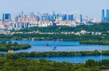 从杭州西湖“还湖于民”看为民造福