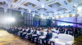 从“脱钩”到“增效”：中央何以再发文件强调行业协会商会“去行政化”？