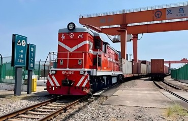 从“纸质跑腿”到“指尖秒办” 义乌航空口岸电子检疫证书常态化运行