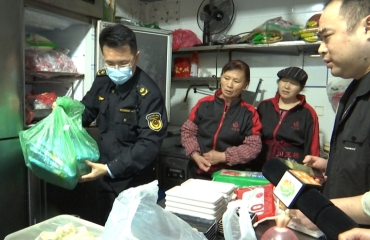 泰兴市场监管局开展网络餐饮“飞行检查”