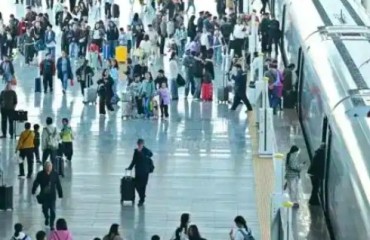 五一车票“秒光”：12306回应质疑，揭晓抢票真相与候补“隐藏实力”