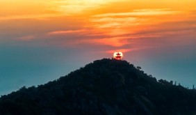 羽山问古，汤泉洗心