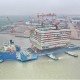 世界最大海上换流站南通造，25000吨“钢铁心脏”启运