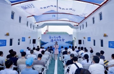 海上書聲五年：“浙汽象渡12”載著一場(chǎng)讀書會(huì)的格局遠(yuǎn)航