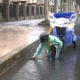 闻汛而动 风雨中守护城市畅通