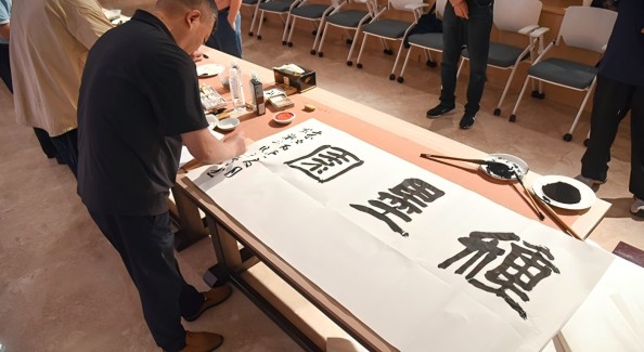 電視劇《種墨園》央視開(kāi)播，安徽書(shū)畫(huà)名家筆會(huì)同日舉行