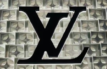 从茉莉奶白到起诉国知局：LV的商标双线作战与一场被误读的“民告官”