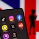 断连令:英国为何要在午夜切断青少年的社交网络?