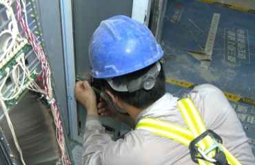加快扫尾 城区80台老旧电梯9月上旬完成更新
