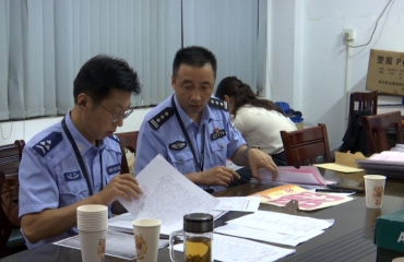 迎开学 校车迎来全面“体检”