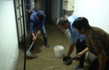 强降雨 多方合力抢排保畅通