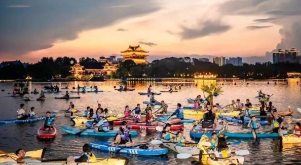 凤城河畔夏夜太“有戏”！文商体旅融合激活消费活力